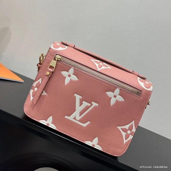 Official oldcobbler VUITTON LOUIS POCHETTE MÉTIS 0719